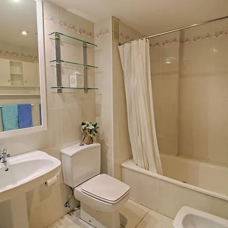 Apartamento Playa En Primer Linea. Aire Acondicionado, Wifi Y Parking.